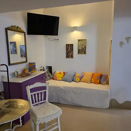 Anthippi (adults Only) 3* Parikia (Paros)