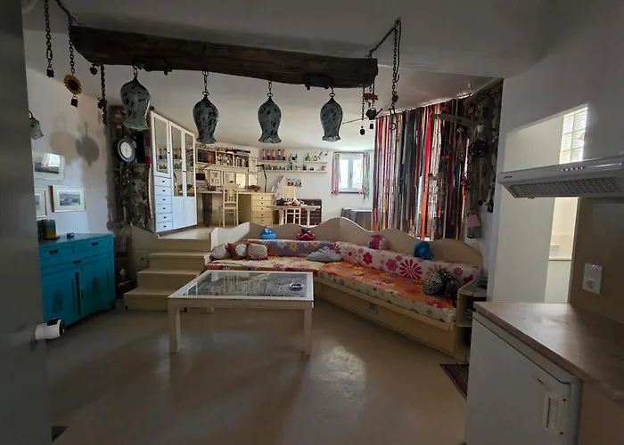 Anthippi (adults Only)